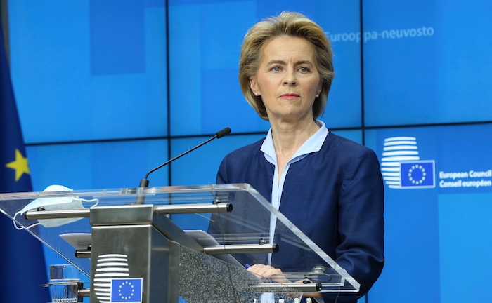 Ursula von der Leyen alla presentazione del Green Deal alla Commissione Europea nel Dicembre 2020